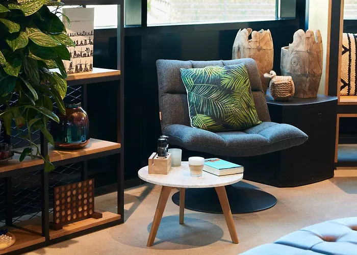 Moxy Amsterdam Schiphol AirportAirport Hotel